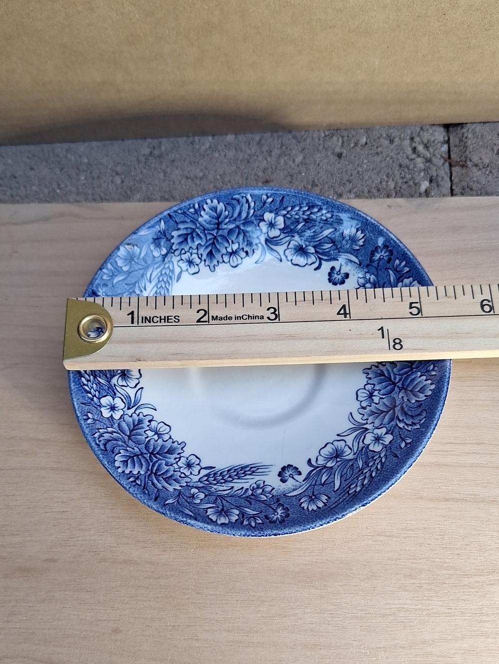 Churchill China England white ceramic 2 saucers blue and white - Picture 4 of 9